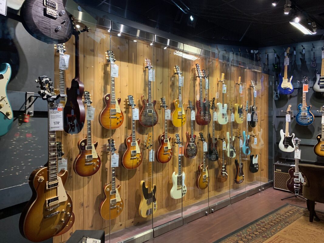 ロック＆音楽好きさん必見 ウエストLAのギターセンターでベースを購入 ロサンゼルスで暮らしてみたら